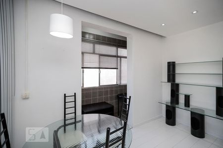 Sala de apartamento para alugar com 2 quartos, 60m² em Higienópolis, Rio de Janeiro
