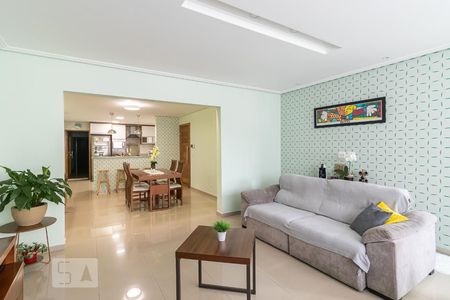 Sala de casa à venda com 4 quartos, 235m² em Jardim Danfer, São Paulo