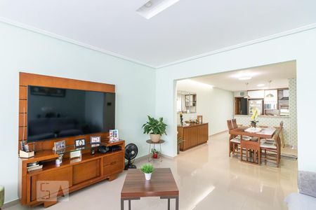 Sala de casa à venda com 4 quartos, 235m² em Jardim Danfer, São Paulo