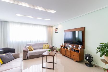 Sala de casa à venda com 4 quartos, 235m² em Jardim Danfer, São Paulo
