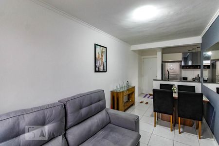 Sala de apartamento para alugar com 2 quartos, 44m² em Jardim Adriana, Guarulhos