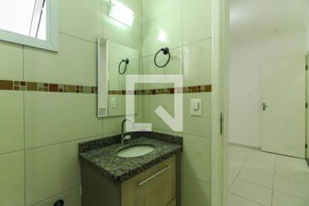 Banheiro da Suíte 1 de casa de condomínio à venda com 2 quartos, 109m² em Vila Aricanduva, São Paulo