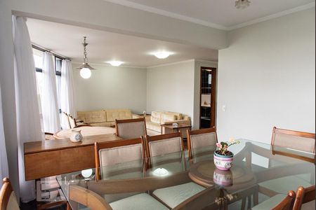 Sala de apartamento para alugar com 4 quartos, 200m² em Bosque da Saúde, São Paulo