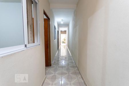 Casa à venda com 80m², 4 quartos e 1 vaga Casa à venda com 80m², 4 quartos e 1 vagaCorredor 2