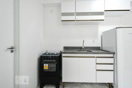 Cozinha de apartamento para alugar com 1 quarto, 23m² em Vila Buarque, São Paulo