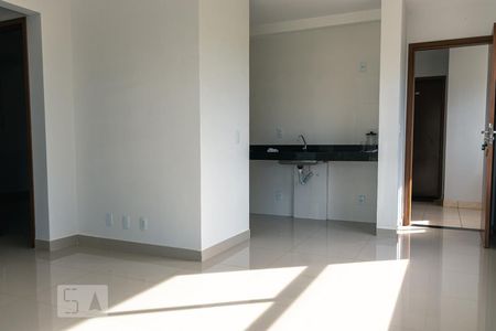 Sala de Estar de apartamento para alugar com 2 quartos, 50m² em Vila Rosa, Goiânia