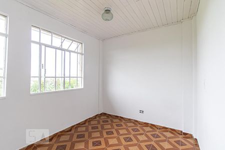 Quarto 2 de apartamento para alugar com 2 quartos, 60m² em Cidade Industrial, Curitiba