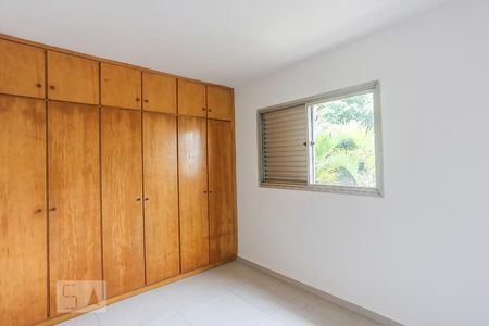 Quarto 1 de apartamento para alugar com 2 quartos, 65m² em Vila Gomes, São Paulo