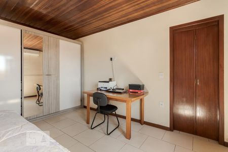 Suíte de casa à venda com 2 quartos, 332m² em Alto Petrópolis, Porto Alegre