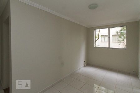 Sala de apartamento para alugar com 2 quartos, 50m² em Jardim Santa Terezinha (zona Leste), São Paulo