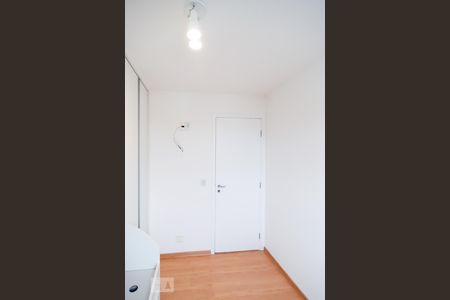 Quarto 1 de apartamento para alugar com 2 quartos, 48m² em Jardim Iracema, São Paulo