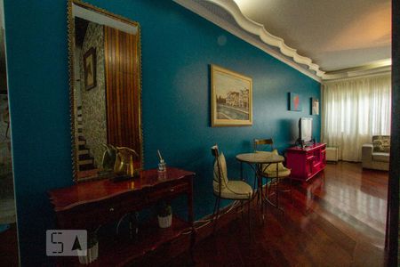 Sala de Estar de casa à venda com 4 quartos, 217m² em Vila Romana, São Paulo