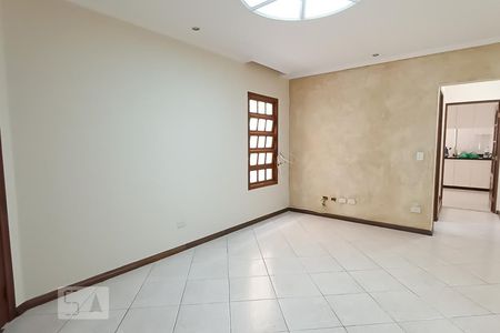 Sala de casa para alugar com 3 quartos, 143m² em Nova Aldeinha/aldeia, Barueri