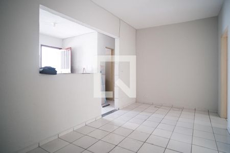 Sala de casa para alugar com 2 quartos, 60m² em Vila Guilhermina, São Paulo