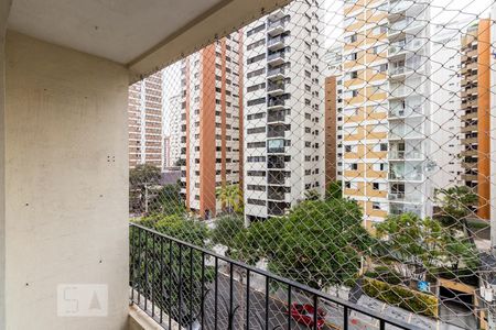 Varanda de apartamento para alugar com 3 quartos, 82m² em Indianópolis, São Paulo