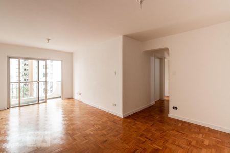 Sala de apartamento para alugar com 3 quartos, 82m² em Indianópolis, São Paulo