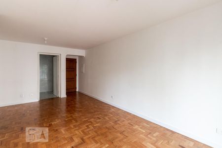 Sala de apartamento para alugar com 3 quartos, 82m² em Indianópolis, São Paulo