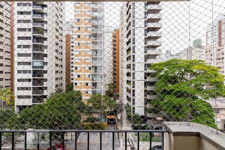 Vista de apartamento para alugar com 3 quartos, 82m² em Indianópolis, São Paulo