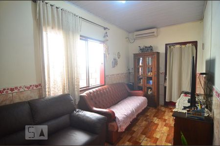 Sala de casa à venda com 3 quartos, 136m² em Rio Branco, Canoas