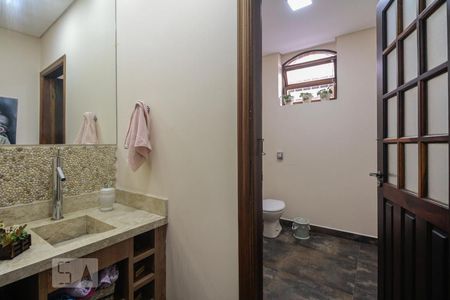 Banheiro Social 1 de casa à venda com 4 quartos, 247m² em Quarta Parada, São Paulo
