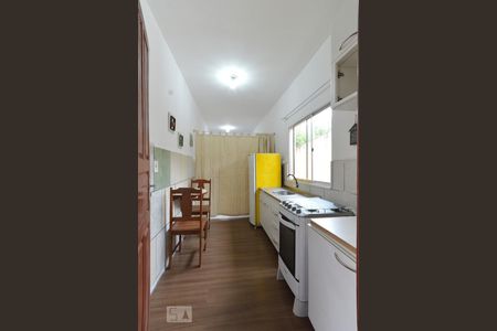 Cozinha de kitnet/studio para alugar com 1 quarto, 30m² em Serraria, São José