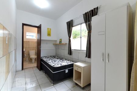 Quarto de kitnet/studio para alugar com 1 quarto, 30m² em Serraria, São José