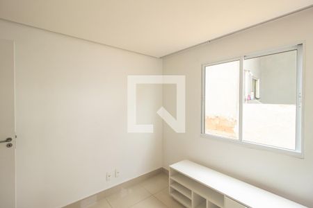 Quarto 1 de apartamento para alugar com 2 quartos, 43m² em Campo Grande, Rio de Janeiro