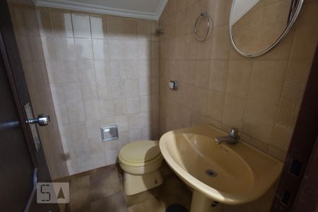 Lavabo de casa para alugar com 4 quartos, 350m² em Jardim Macedo, Ribeirão Preto