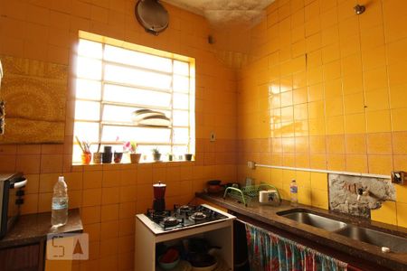 Cozinha de casa para alugar com 3 quartos, 400m² em Medianeira, Porto Alegre