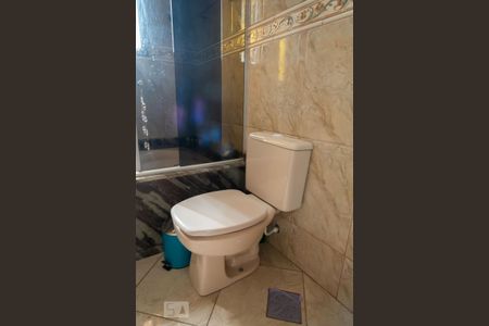 Casa à venda com 170m², 3 quartos e 3 vagas Casa à venda com 170m², 3 quartos e 3 vagasBanheiro da Suíte