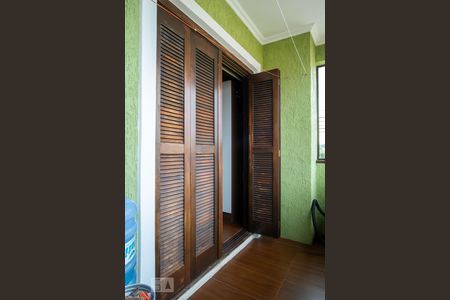 Casa à venda com 170m², 3 quartos e 3 vagas Casa à venda com 170m², 3 quartos e 3 vagasVaranda dos Quartos