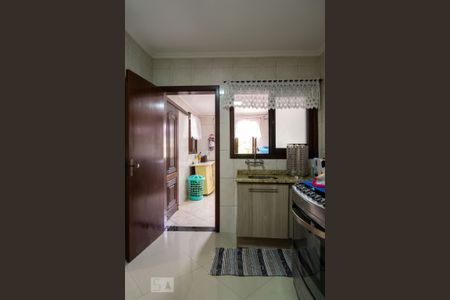 Casa à venda com 170m², 3 quartos e 3 vagas Casa à venda com 170m², 3 quartos e 3 vagasCozinha