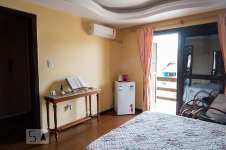 Casa à venda com 170m², 3 quartos e 3 vagas Casa à venda com 170m², 3 quartos e 3 vagasSuíte