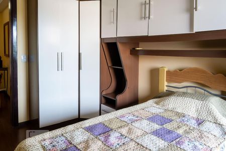 Casa à venda com 170m², 3 quartos e 3 vagas Casa à venda com 170m², 3 quartos e 3 vagasQuarto 2