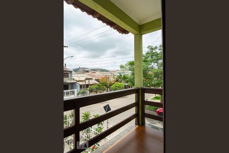 Casa à venda com 170m², 3 quartos e 3 vagas Casa à venda com 170m², 3 quartos e 3 vagasVaranda da Suíte