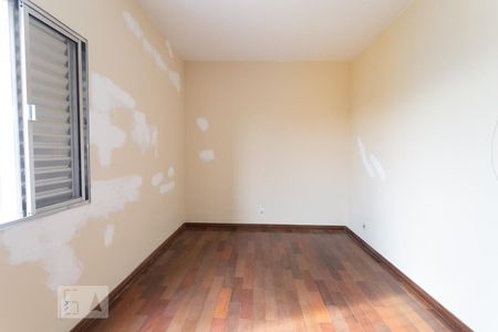 Quarto 2 de casa para alugar com 3 quartos, 180m² em Vila Ema, São Paulo