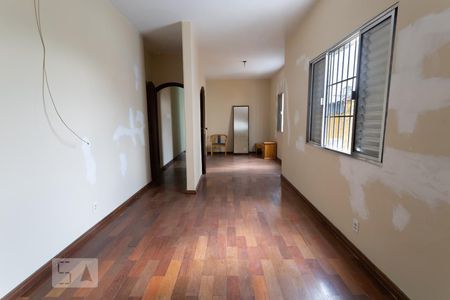 Quarto 2 de casa para alugar com 3 quartos, 180m² em Vila Ema, São Paulo