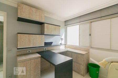 Quarto 1 de apartamento para alugar com 2 quartos, 55m² em Vila Olímpia, São Paulo