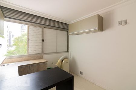 Quarto 1 de apartamento para alugar com 2 quartos, 55m² em Vila Olímpia, São Paulo