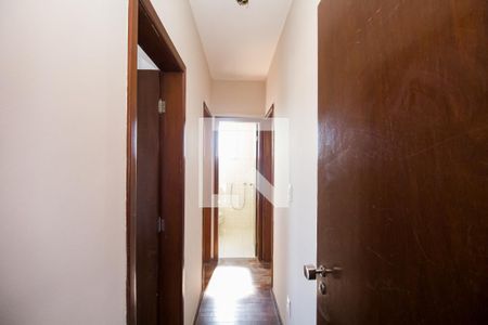 Corredor de apartamento à venda com 3 quartos, 86m² em São Pedro, Belo Horizonte