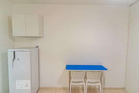 Cozinha de kitnet/studio para alugar com 1 quarto, 20m² em Vila Prudente, São Paulo