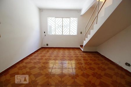 Sala de casa de condomínio para alugar com 2 quartos, 100m² em Itaquera, São Paulo