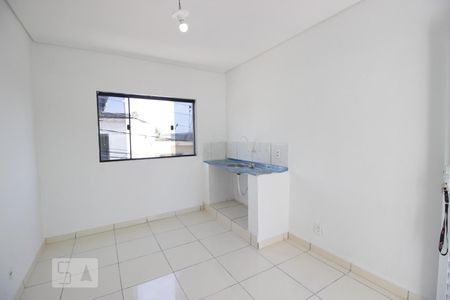 Cozinha de casa para alugar com 1 quarto, 42m² em Itaquera, São Paulo