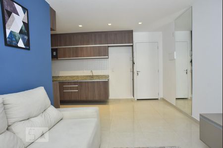 Sala de apartamento para alugar com 1 quarto, 34m² em Taquara, Rio de Janeiro