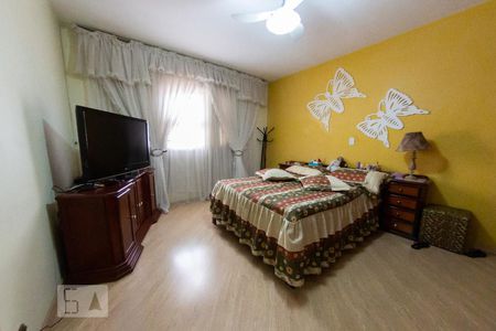 Suíte 1 de casa à venda com 4 quartos, 200m² em Vila Picinin, São Paulo