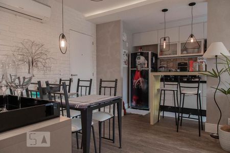 Sala de apartamento para alugar com 3 quartos, 70m² em Recreio dos Bandeirantes, Rio de Janeiro