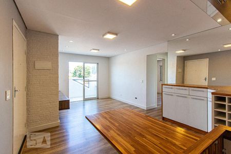 Sala de apartamento para alugar com 2 quartos, 55m² em Jardim Sabiá, Cotia