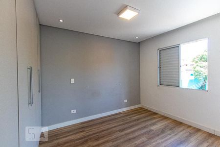 Quarto 1 de apartamento para alugar com 2 quartos, 55m² em Jardim Sabiá, Cotia