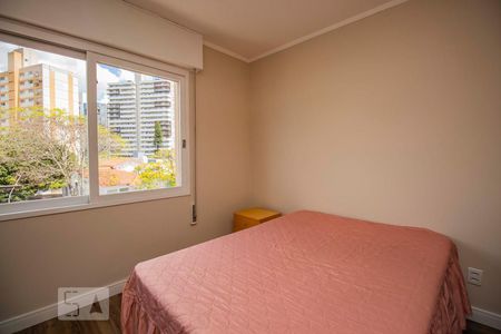 Quarto  de apartamento à venda com 1 quarto, 54m² em Petrópolis, Porto Alegre