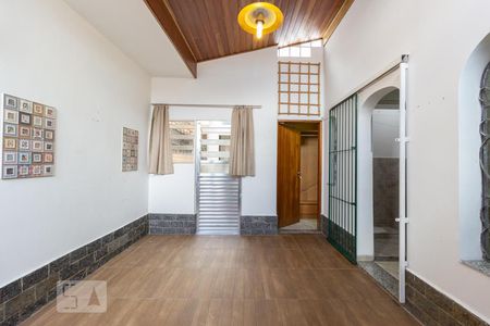 Sala/Cozinha de casa para alugar com 1 quarto, 33m² em Vila Mazzei, São Paulo